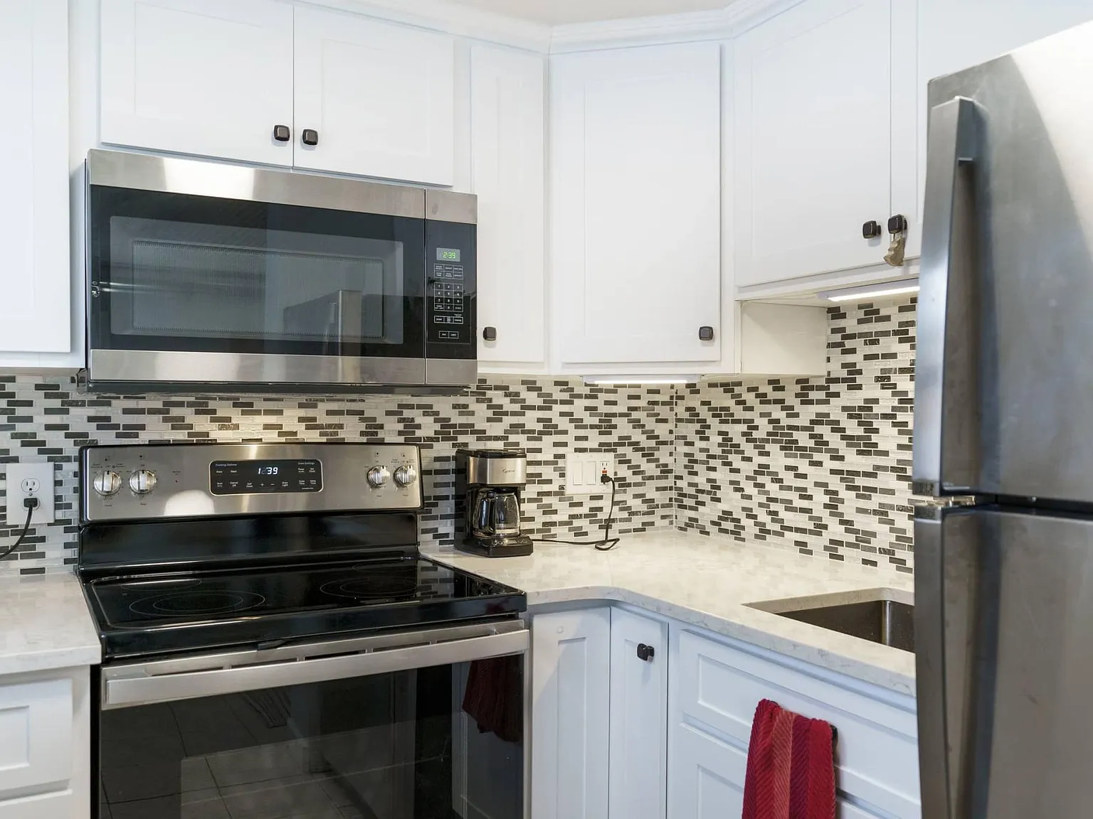 1 bed, $1,300 — Photo 3