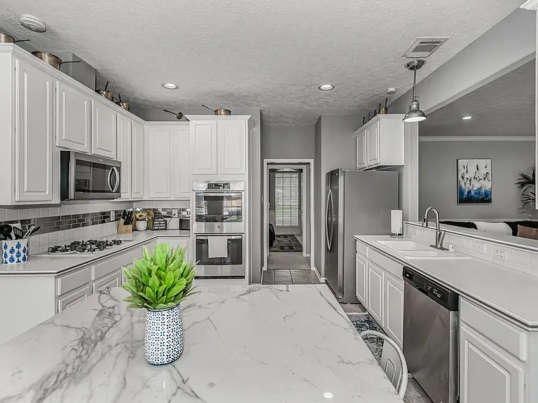 2833 Trevino Ct — Photo 9