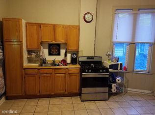 1808 W Cermak Rd, Chicago, IL 60608