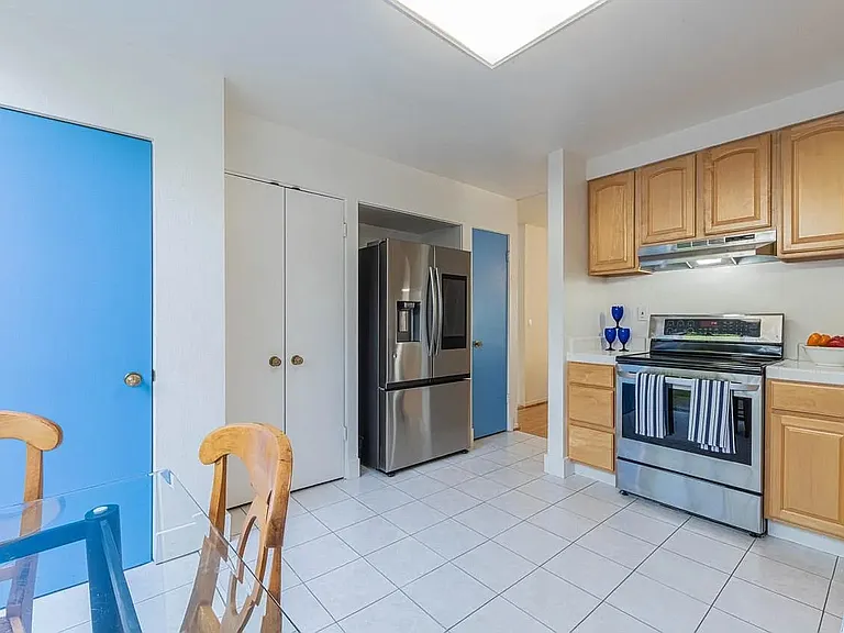 High Meadow Dr — Photo 11