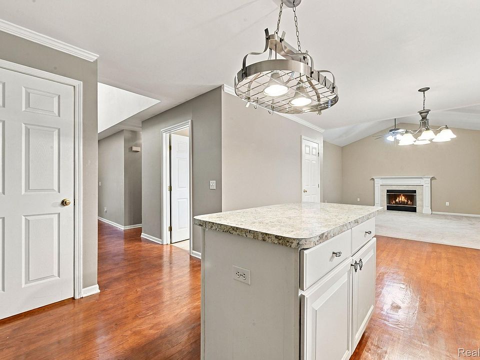 22085 Cherrywood Rd, photo 17