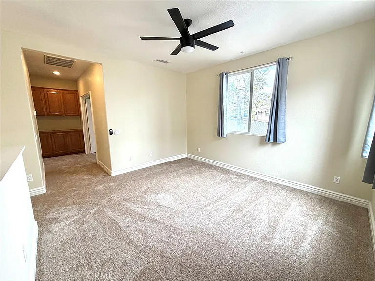 281 Mesa Dr — Photo 15