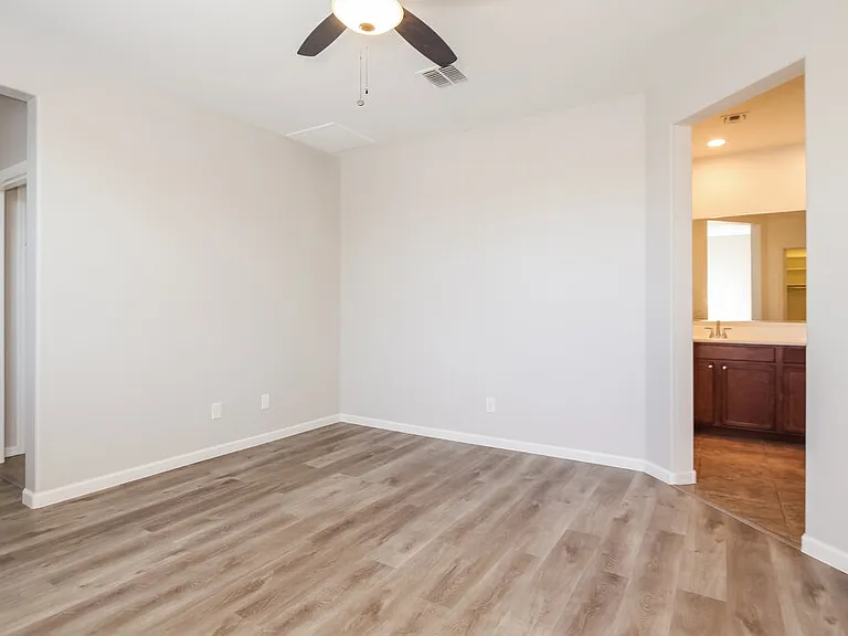 10404 W Hammond Ln — Photo 8