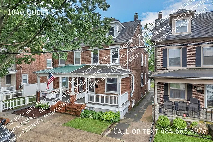 Beautifully maintained 3 bedroom home — Photo 2