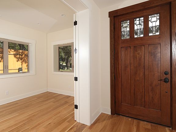 2nd image of 2118 Waltonia Dr