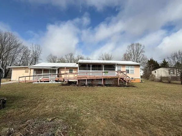 508 Petit Ln, Wartburg, TN 37887