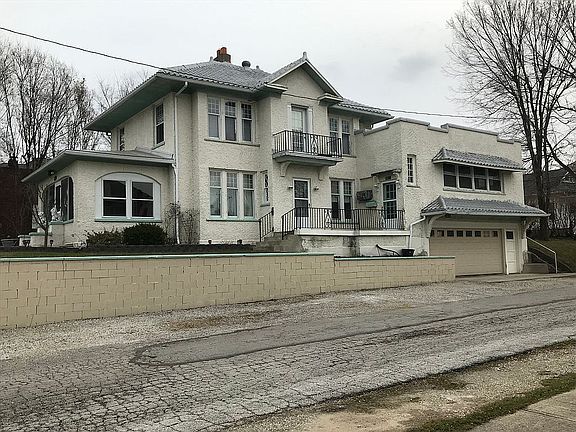 2 car attached garage
