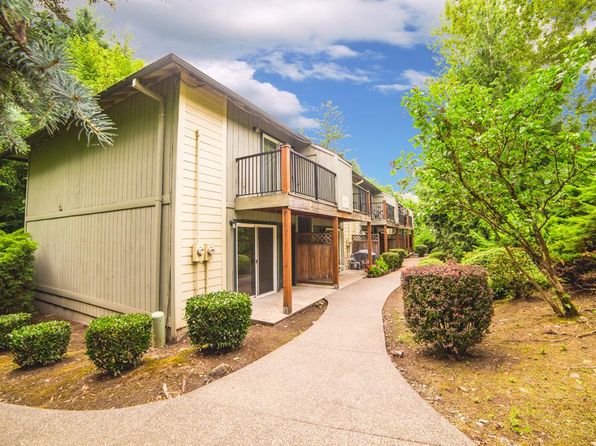 7740 SW 45th Ave #30