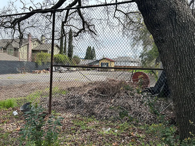 962 Charter Oak Ave — Photo 23