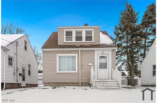 18851 Raymond St Photo 1