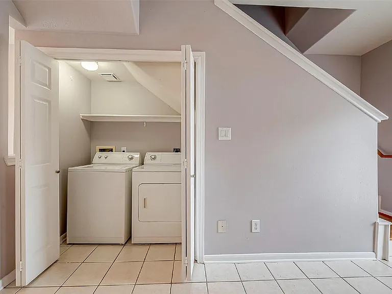 206 Sydnor St — Photo 13