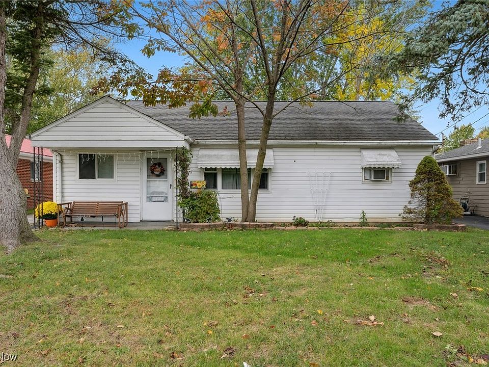 1st image of 382 Gayle Dr