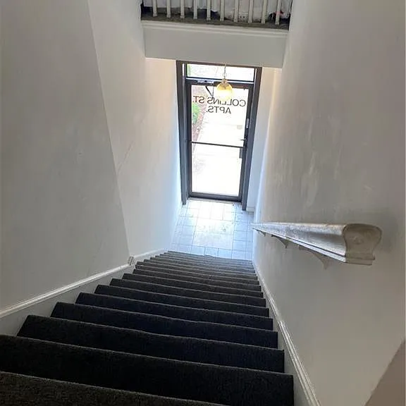 10 Collins St #C — Photo 10