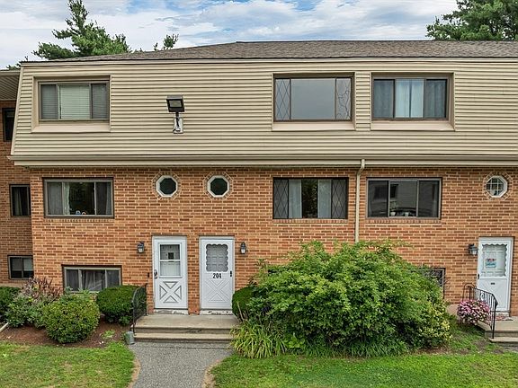 2nd image of 204 Farrwood Dr #204
