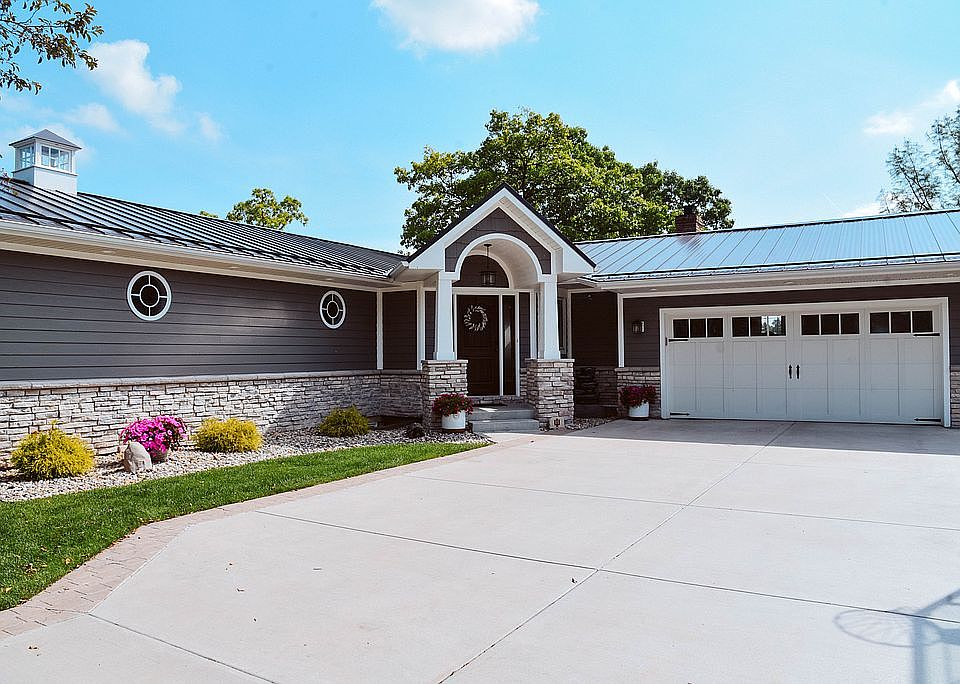1st image of 71229 Dawn Dr