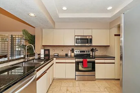 288 Desert Falls Dr E — Photo 4