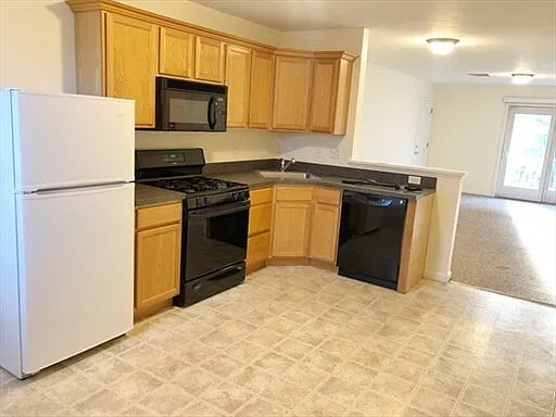 2 bed, 1.0 bath, 900 sqft, $2,275 — Photo 3