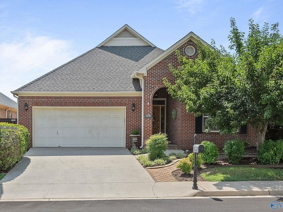 1st image of 140 Canterbury Dr