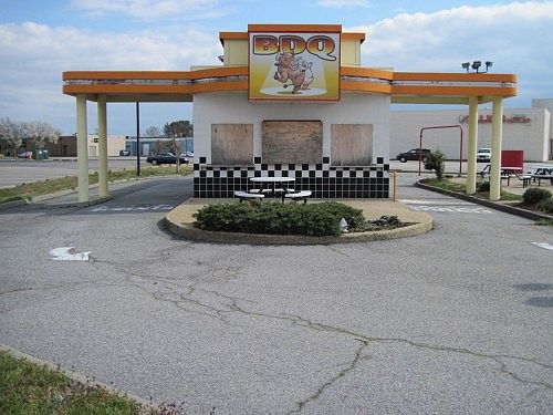 2nd image of 6011 E Virginia Beach Blvd