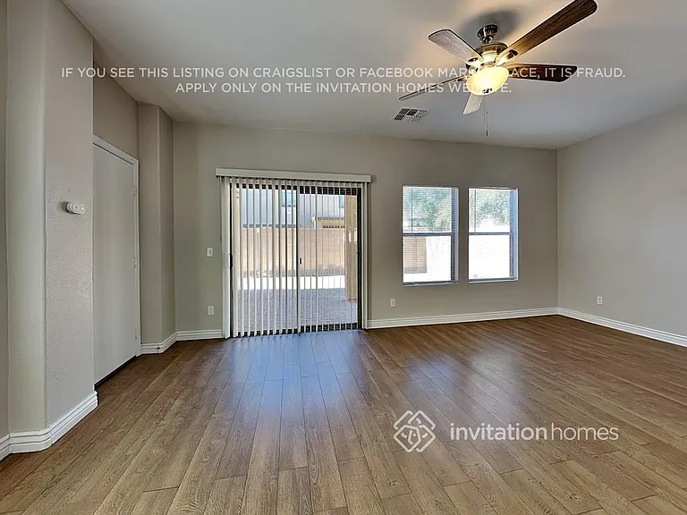 11226 W Garfield St — Photo 5