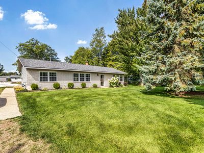 104 Dockside Dr, Houghton Lake, MI, 48629