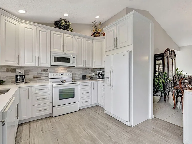 8320 Waterline Dr #201 — Photo 10