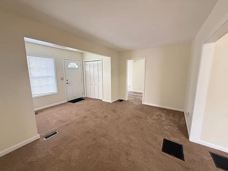 5420 E Michigan Ave — Photo 12