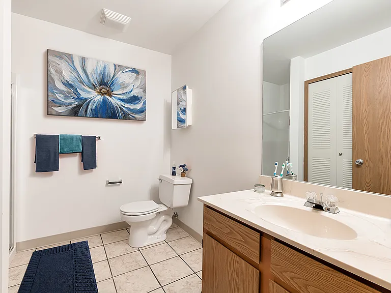 Big Creek Apartments — Photo 12
