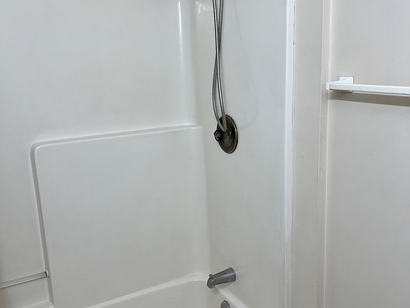 2nd image of 4906 Bennie Ct