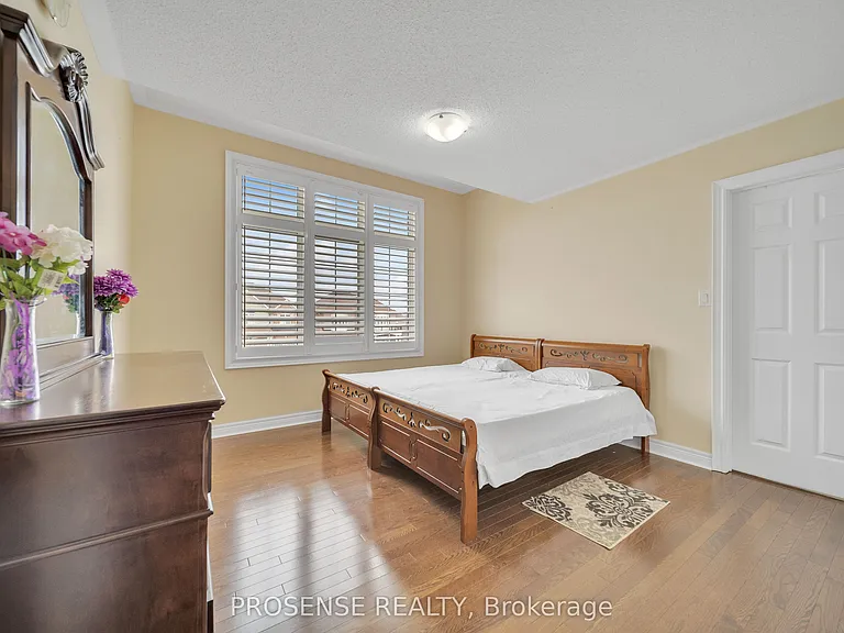 2 Timbercove Rd — Photo 15