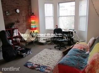 49 Hemenway St APT 6G, Boston, MA 02115