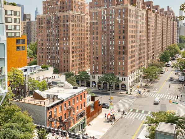 520 West 23rd Street 11E image 11 of 12