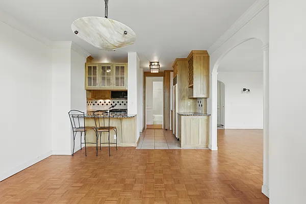 Sold by SERHANT. | media 5