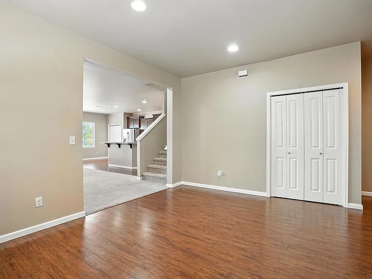 15710 NE 22nd Ave — Photo 14