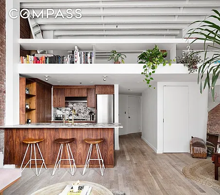 Sold by Compass | media 22