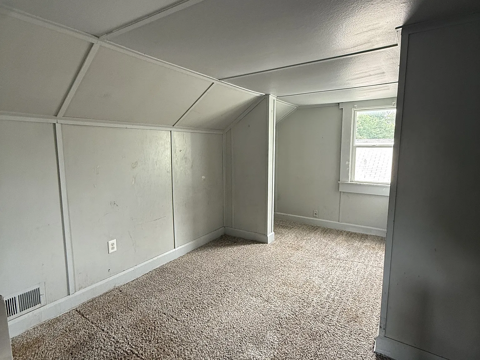 3502 Brouse Avenue - 1 — Photo 4