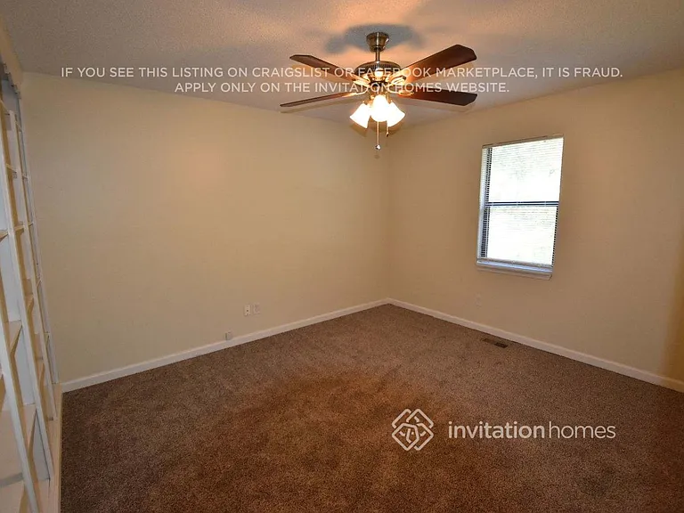 333 Mona Pl — Photo 7