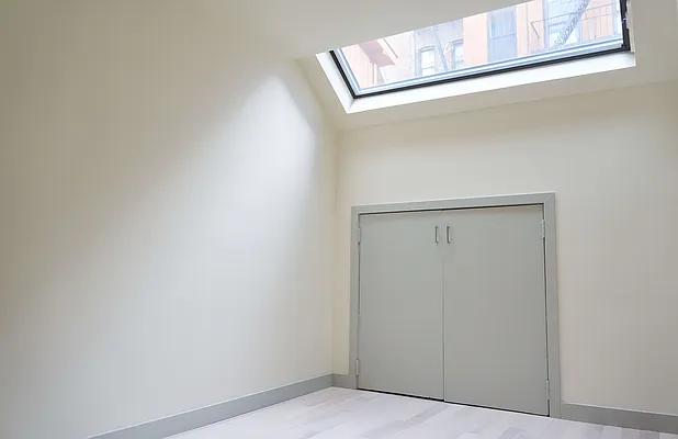 Rented by Smart City Real Estate LLC | media 42