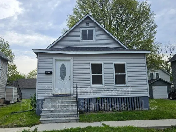 1105 Woodward St, La Porte, IN 46350