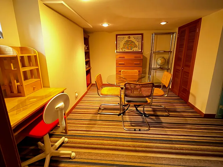 flex room #1 with desk and table/seating