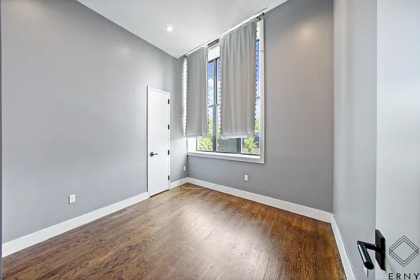 Rented by ERNY LLC | media 5