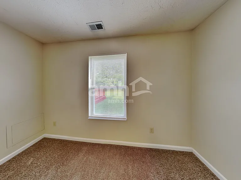 17023 Puntledge Dr — Photo 11