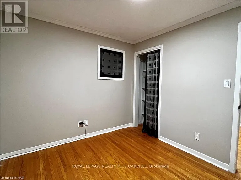 694 Niagara St #UPPER — Photo 18