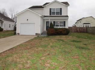 202 Alysheba Ct, Oak Grove, KY 42262