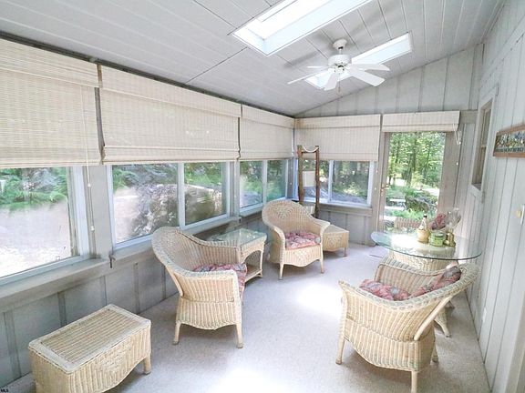 2nd image of 1416 Goldenrod Dr