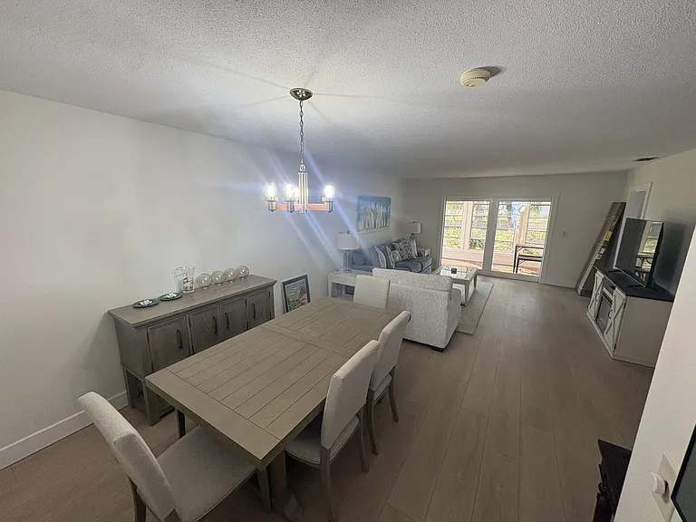 607 Fair Winds Dr #306 — Photo 5