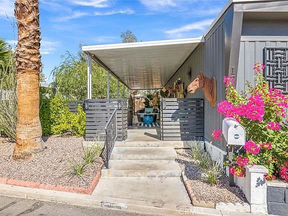 3rd image of 70260 Highway 111 Space 16