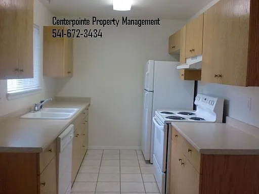 727 W Ballf St — Photo 6