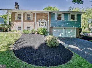 1747 Glastonberry Rd, Potomac, MD 20854