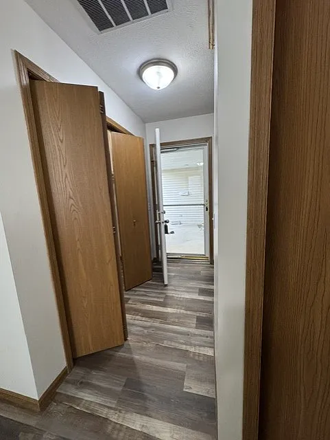 2 bed, 1035 sqft, $1,100 — Photo 3
